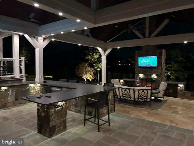 19746 WILLOWDALE PL, Ashburn, VA 20147