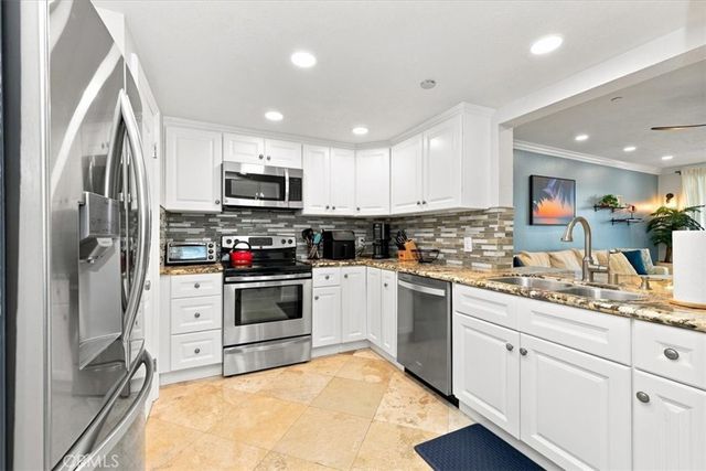 22570 Bass Place 1, Canyon Lake, CA 92587