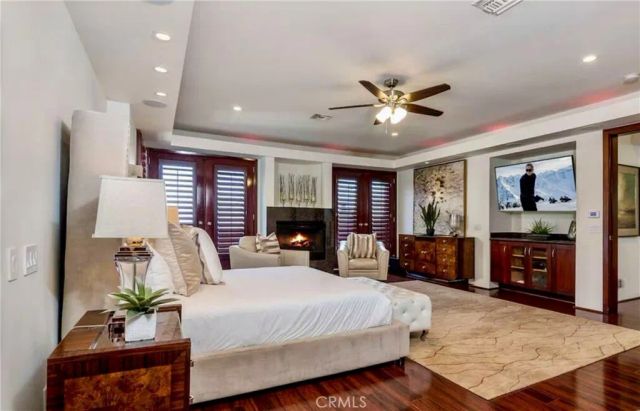 8827 Evanview, Los Angeles, CA 90069