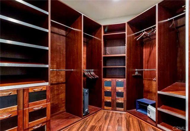 8827 Evanview, Los Angeles, CA 90069
