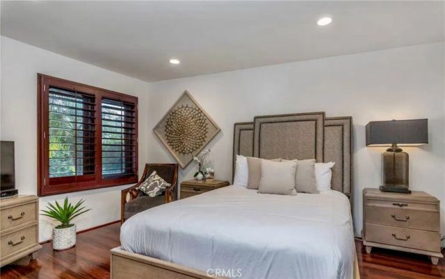 8827 Evanview, Los Angeles, CA 90069