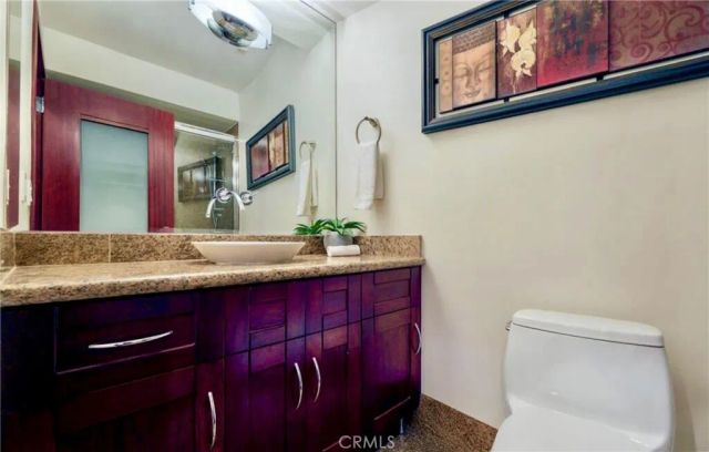8827 Evanview, Los Angeles, CA 90069