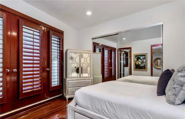 8827 Evanview, Los Angeles, CA 90069