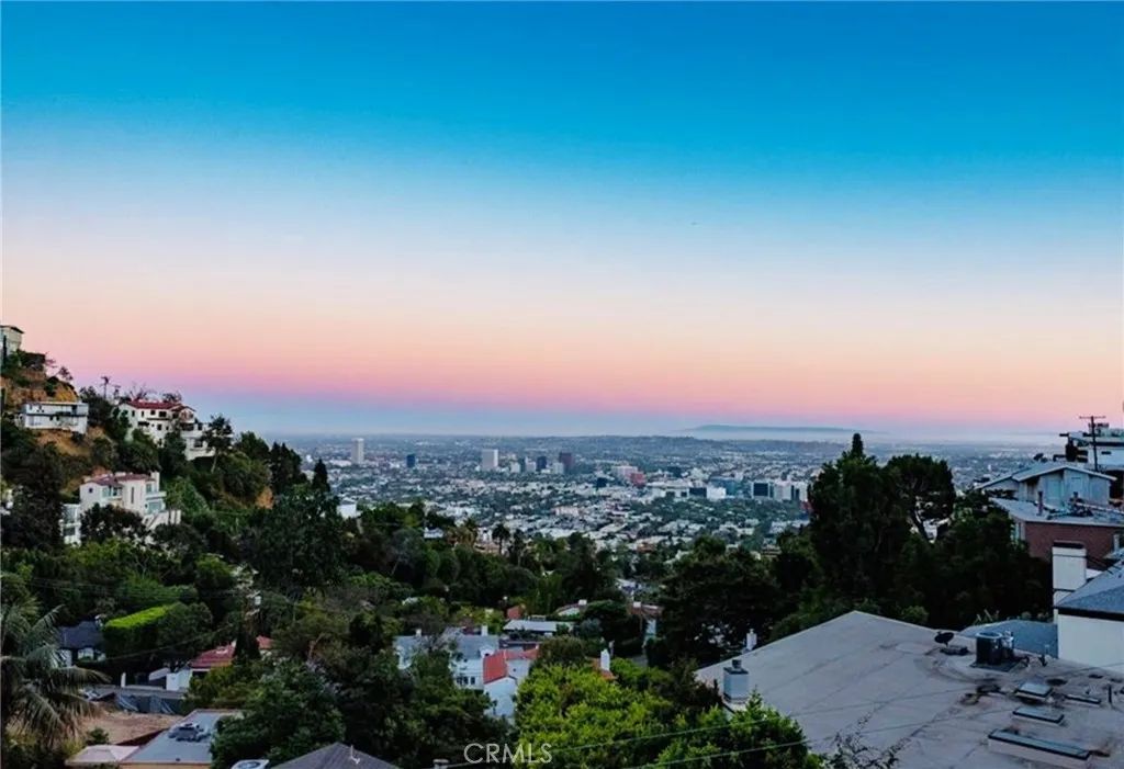 8827 Evanview, Los Angeles, CA 90069