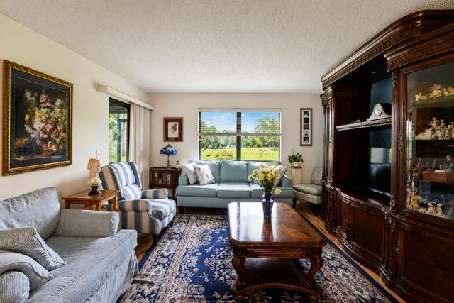 272 Beaver Dam Court, Royal Palm Beach, FL 33411