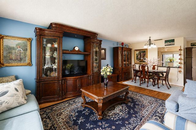 272 Beaver Dam Court, Royal Palm Beach, FL 33411