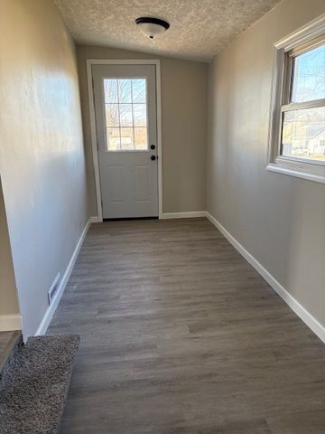 640 Hanna Rd, Mansfield, OH 44906