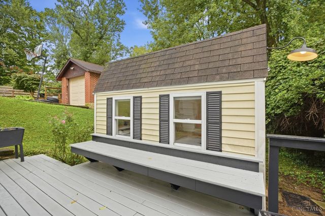 1539 Ambrose Avenue, Cincinnati, OH 45224