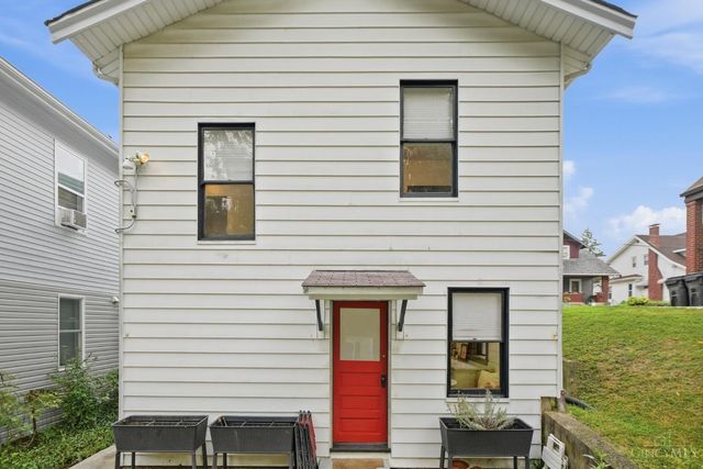 1539 Ambrose Avenue, Cincinnati, OH 45224