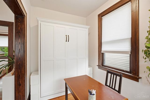 1539 Ambrose Avenue, Cincinnati, OH 45224