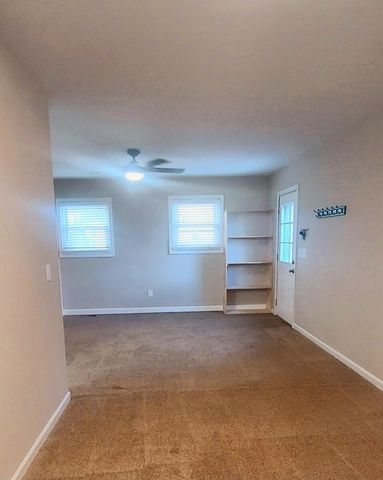 3627 Lilac AVE, Roanoke, VA 24017