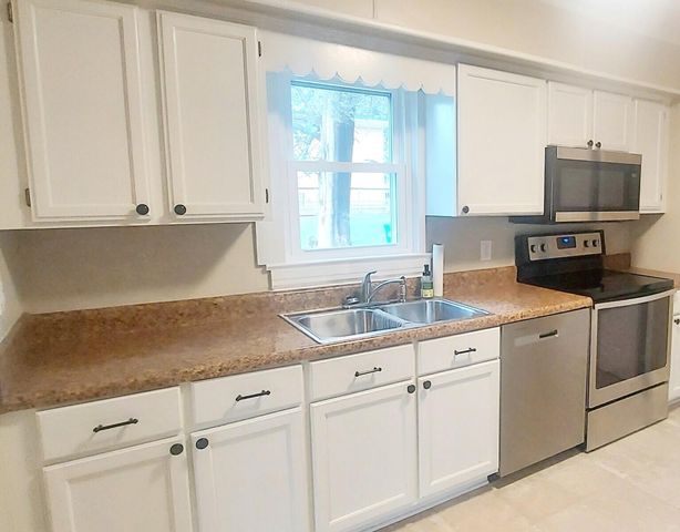 3627 Lilac AVE, Roanoke, VA 24017