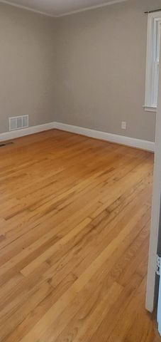 3627 Lilac AVE, Roanoke, VA 24017