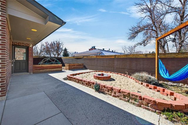 8601 W 64th Place, Arvada, CO 80004