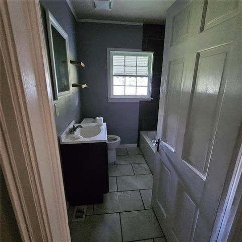 60 N East Main N Street, Hampton, GA 30228