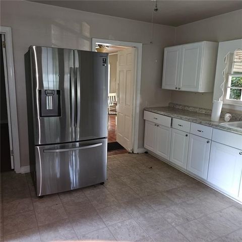 60 N East Main N Street, Hampton, GA 30228