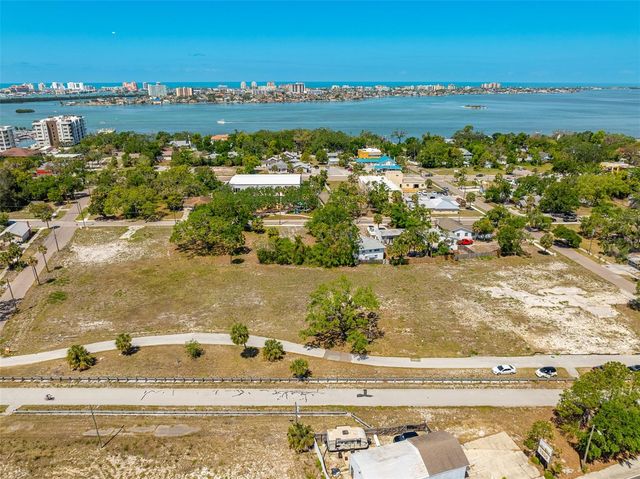 611 PALM BLUFF STREET, Clearwater, FL 33755