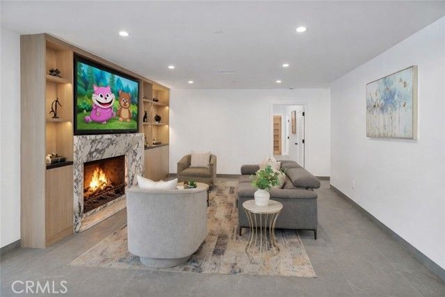 17165 Midwood, Granada Hills (los Angeles), CA 91344