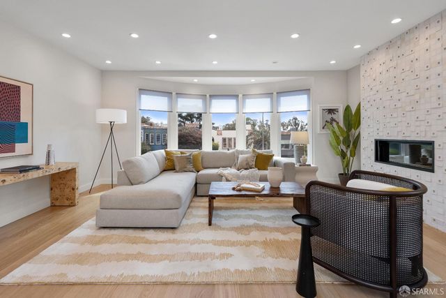 218 Justin Drive, San Francisco, CA 94112