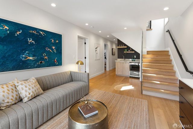 218 Justin Drive, San Francisco, CA 94112