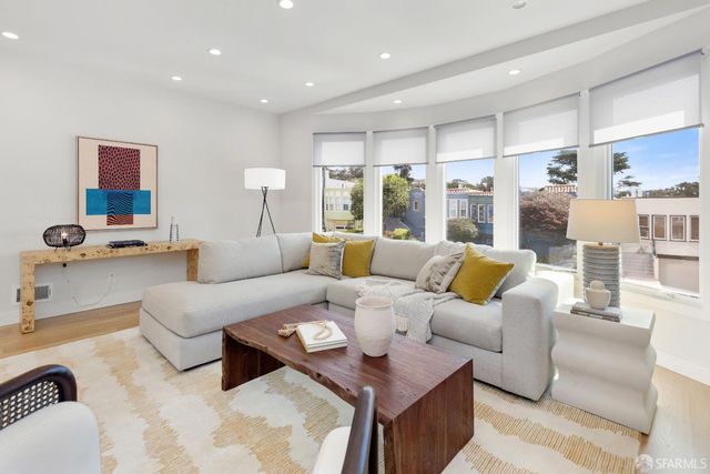 218 Justin Drive, San Francisco, CA 94112