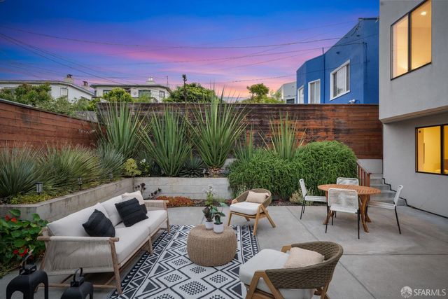 218 Justin Drive, San Francisco, CA 94112