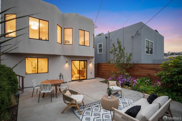 218 Justin Drive, San Francisco, CA 94112