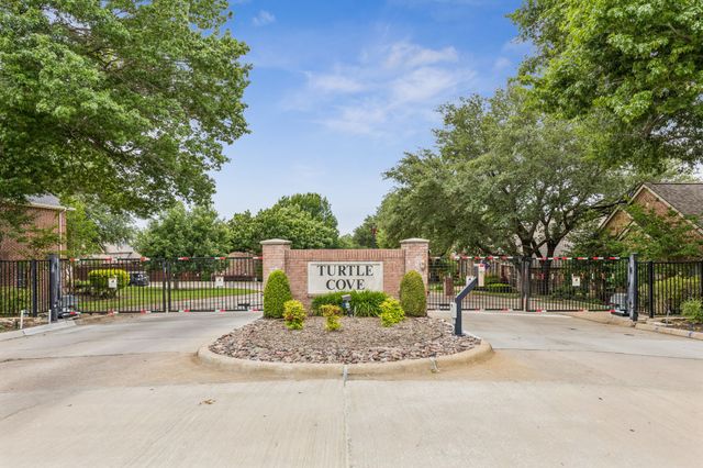 668 Turtle Cove Boulevard, Rockwall, TX 75087