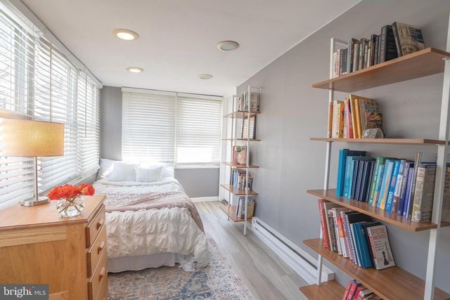 615 SOLLY AVE, Philadelphia, PA 19111