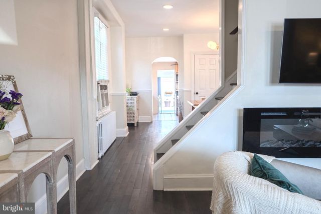 615 SOLLY AVE, Philadelphia, PA 19111