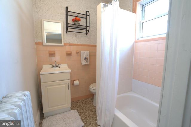 615 SOLLY AVE, Philadelphia, PA 19111