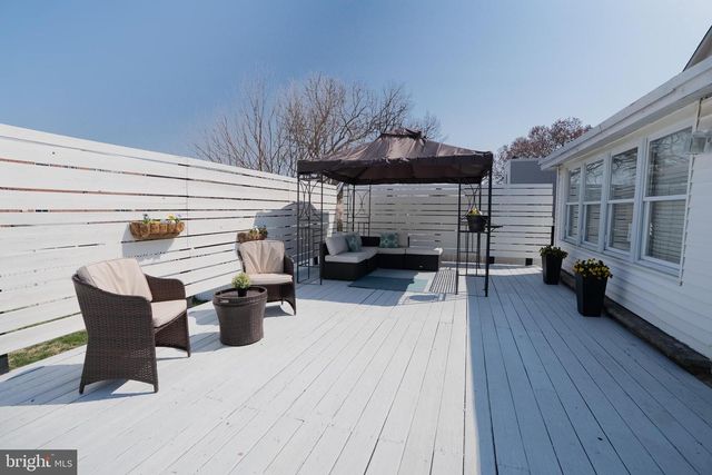 615 SOLLY AVE, Philadelphia, PA 19111