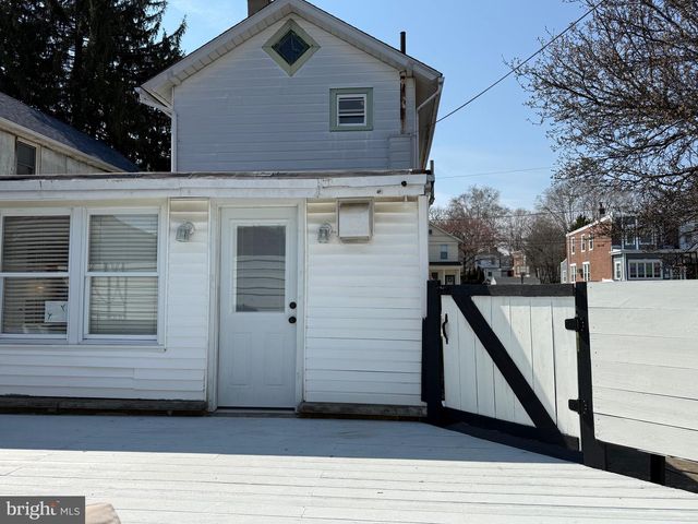 615 SOLLY AVE, Philadelphia, PA 19111