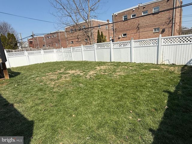 615 SOLLY AVE, Philadelphia, PA 19111