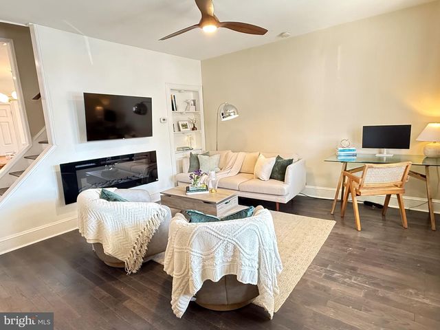 615 SOLLY AVE, Philadelphia, PA 19111