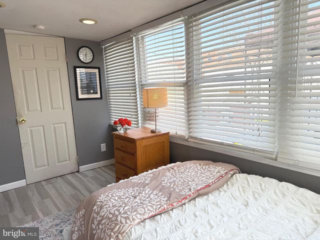 615 SOLLY AVE, Philadelphia, PA 19111