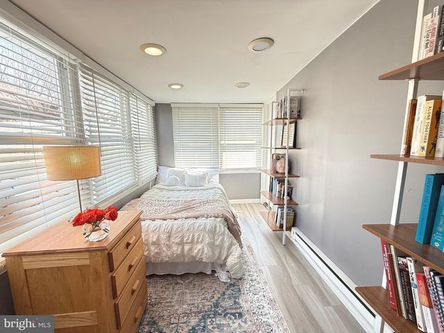 615 SOLLY AVE, Philadelphia, PA 19111