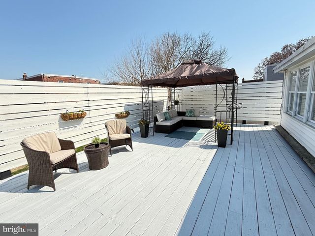 615 SOLLY AVE, Philadelphia, PA 19111