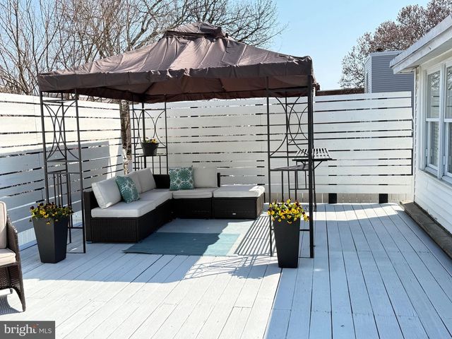 615 SOLLY AVE, Philadelphia, PA 19111