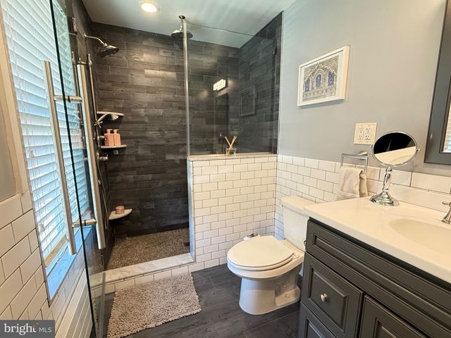 615 SOLLY AVE, Philadelphia, PA 19111