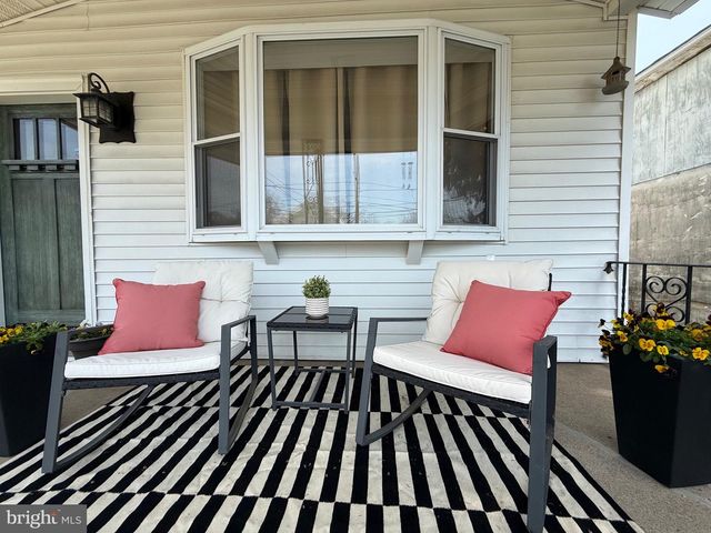 615 SOLLY AVE, Philadelphia, PA 19111