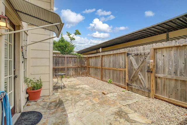794 Thicket Lane, Houston, TX 77079