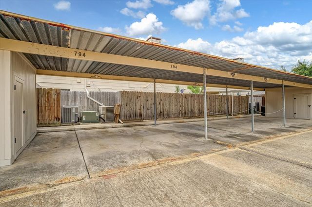 794 Thicket Lane, Houston, TX 77079