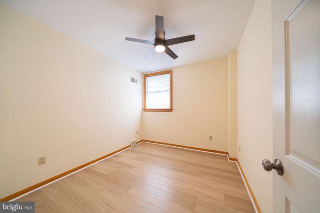 730 CHARETTE RD, Philadelphia, PA 19115