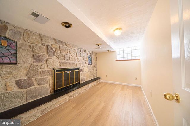 730 CHARETTE RD, Philadelphia, PA 19115