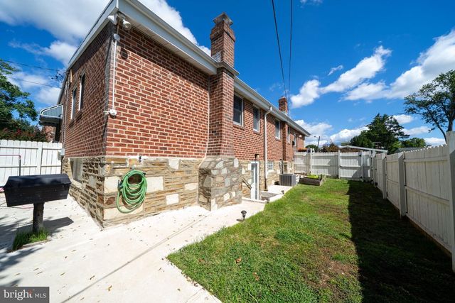 730 CHARETTE RD, Philadelphia, PA 19115