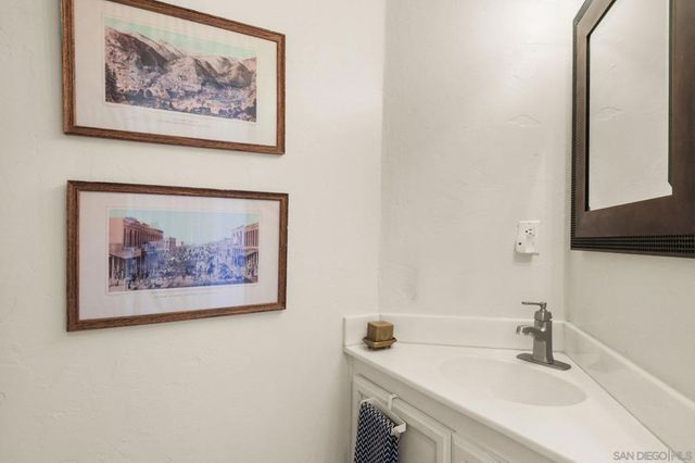 10735 QUEEN AVENUE, La Mesa, CA 91941