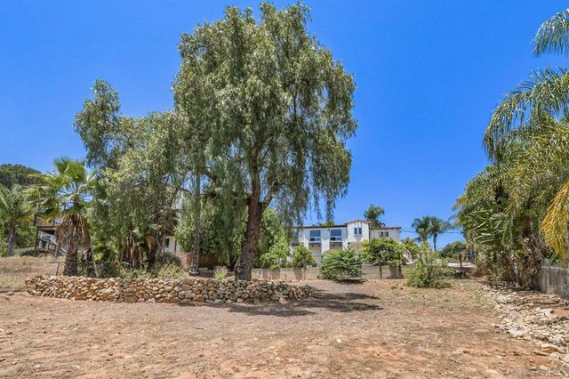 10735 QUEEN AVENUE, La Mesa, CA 91941