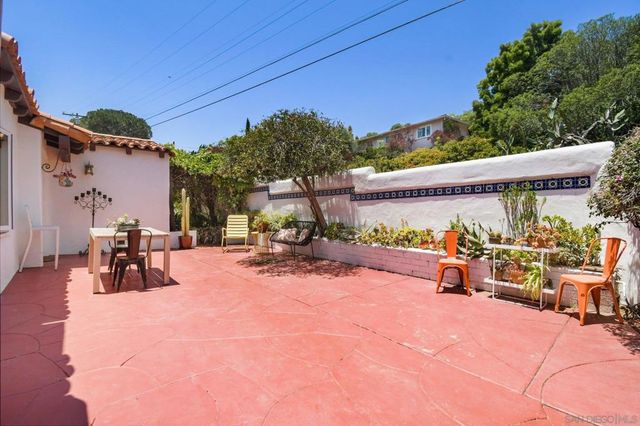 10735 QUEEN AVENUE, La Mesa, CA 91941