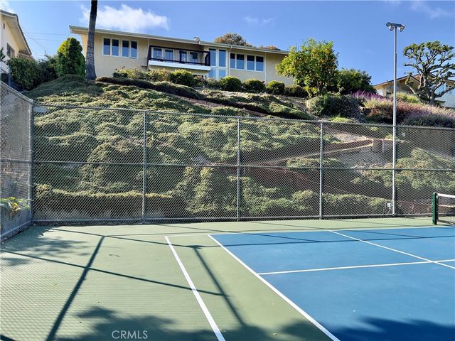 24 Pony Lane, Rolling Hills Estates, CA 90274